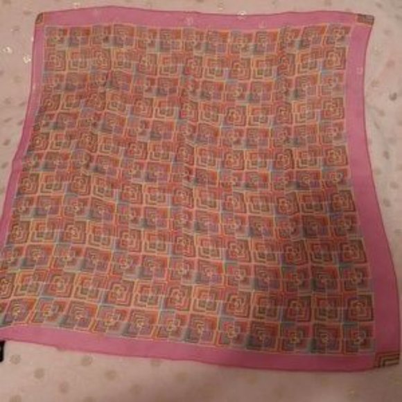 Casual Corner Vintage Silk Semi-Transparent Geometric Scarf - Picture 5 of 6
